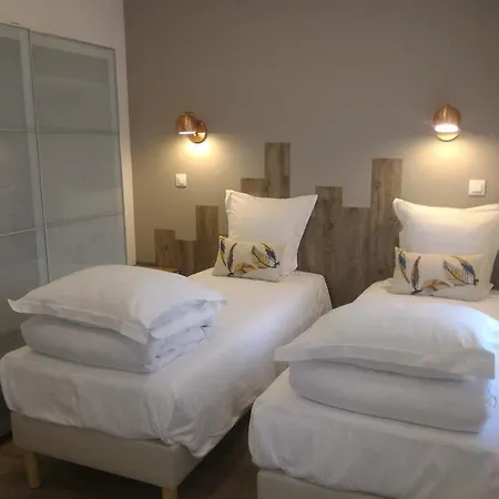 苏豪套房公寓 *